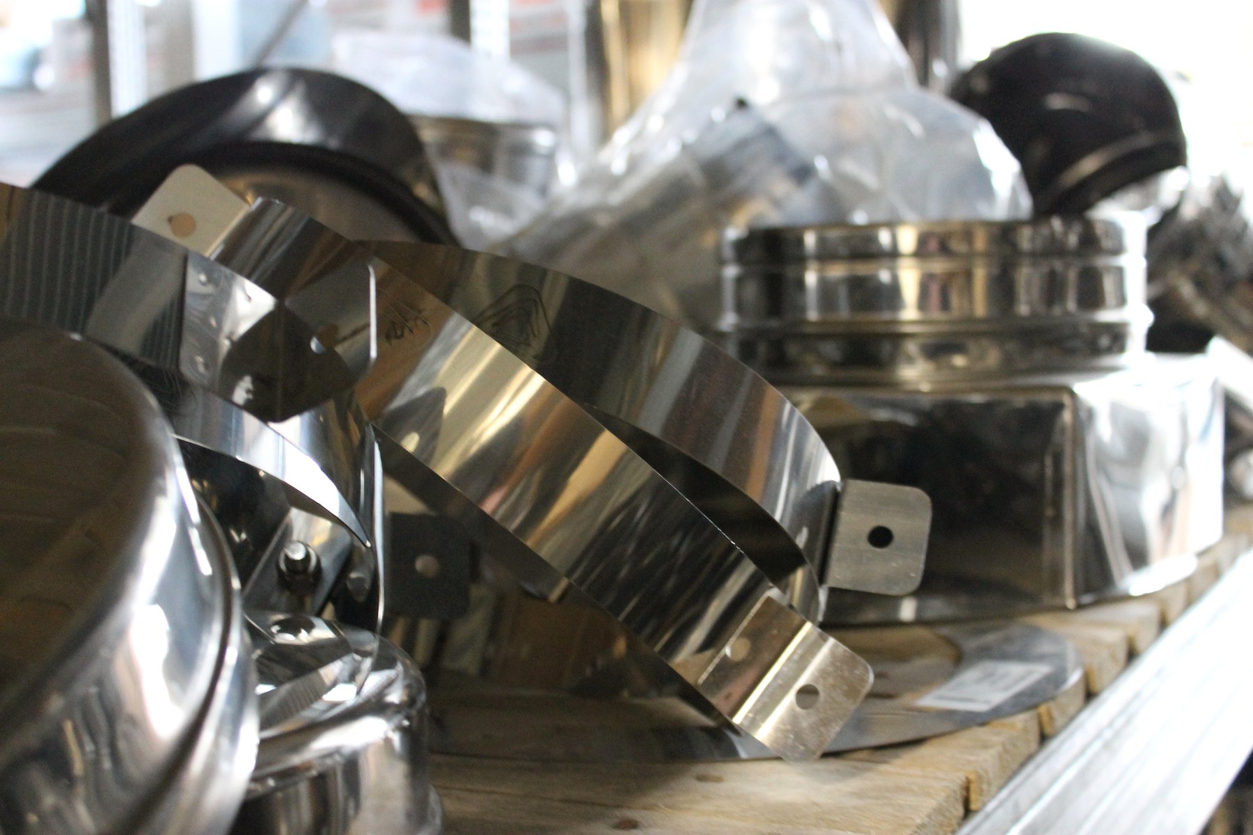 Dettaglio raccordi inox canne fumarie Fomed