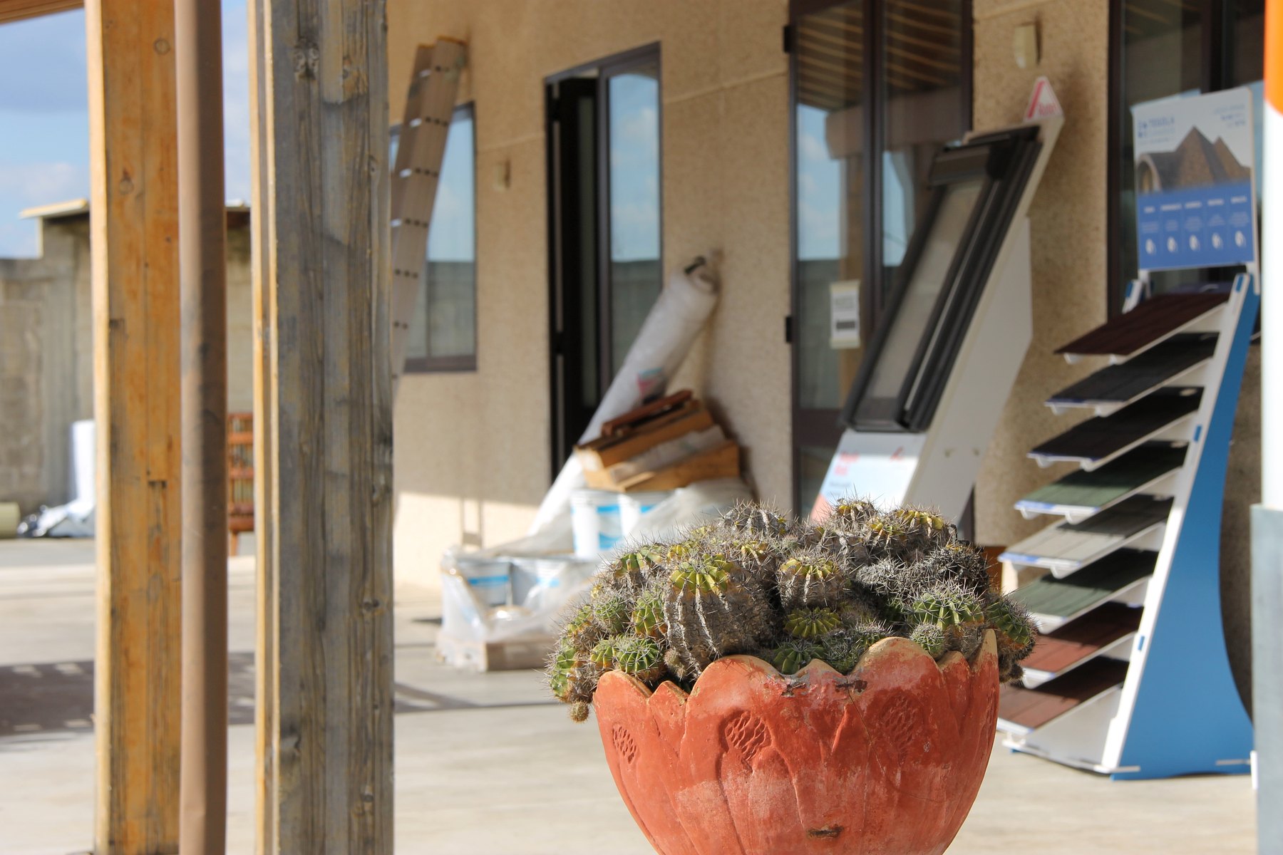 Showroom materiali per tetto Fomed Campi Salentina